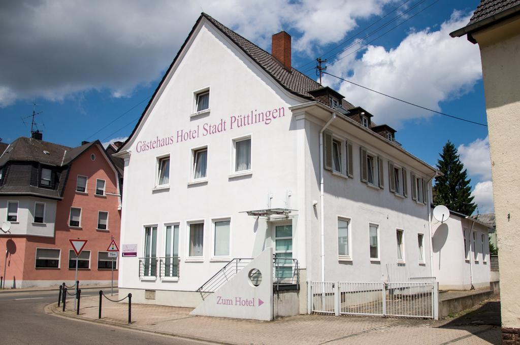 Domizil Alte Post Hotell Püttlingen Eksteriør bilde